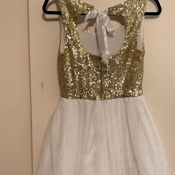 Gold Sequence Bodice with a White Satin, Tulle - Picture 2 of 8